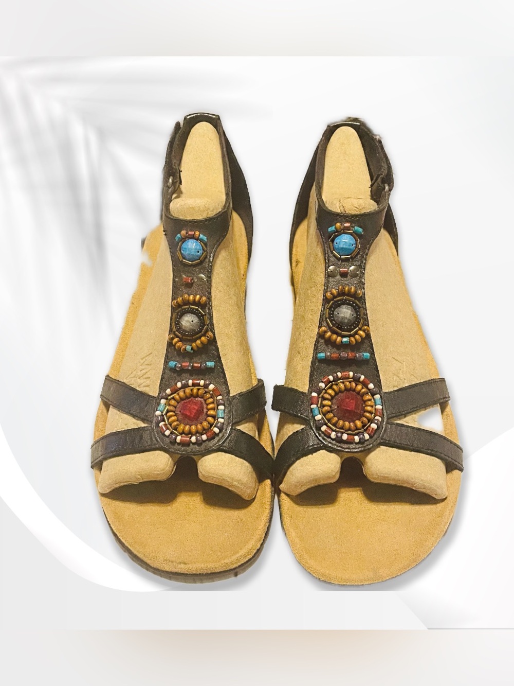 Minnetonka Brown Leather Beaded T‑Strap Sandals with Turquoise Accents sz 11
